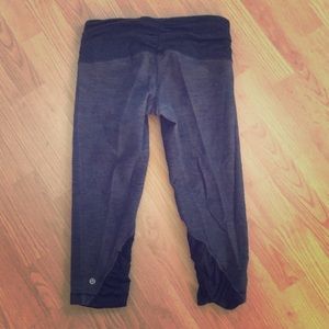Black and grey Lululemon crop